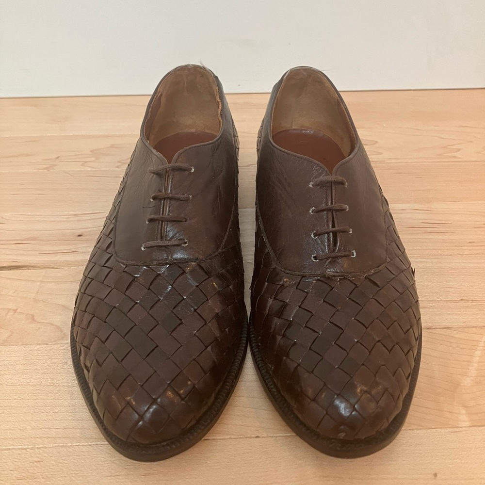 Stephane Kelian brown woven leather Oxford shoes. Women size 37.